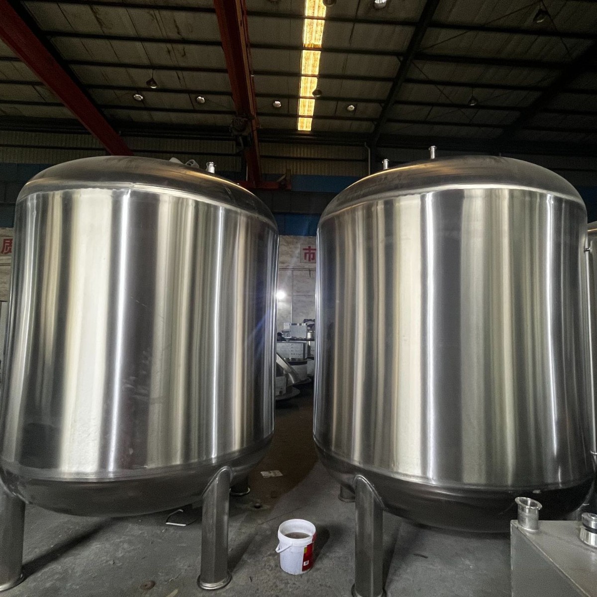 四川厂家定制不锈钢储罐 化工液体存储罐 储酒罐 储水罐 中转罐