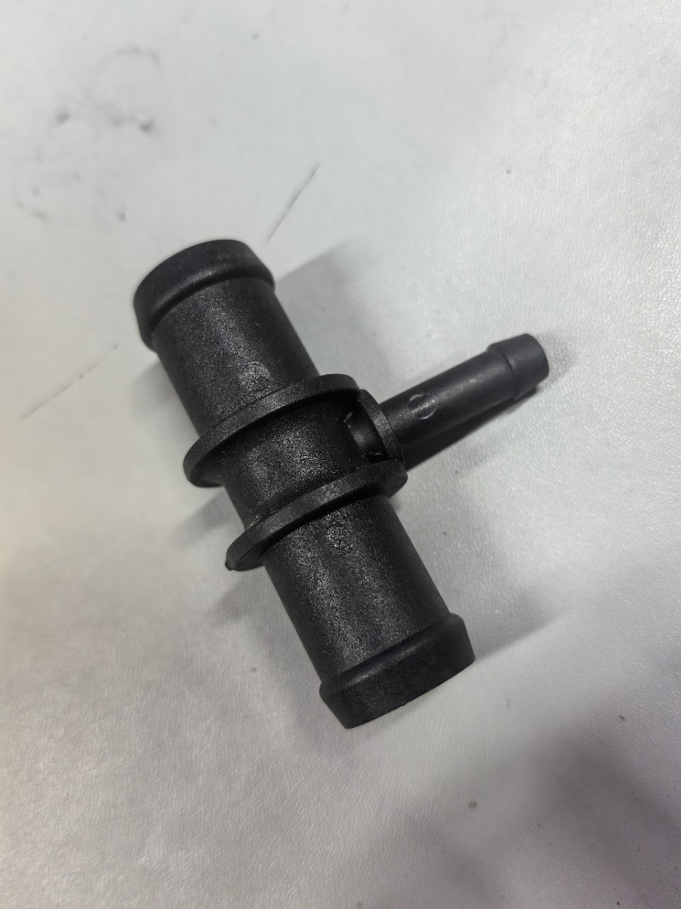 N90761001 N 907 610 01 Touran Wild Emperor Q5 Beetle A4 Fabia Water Pipe Three-Way T-Piece