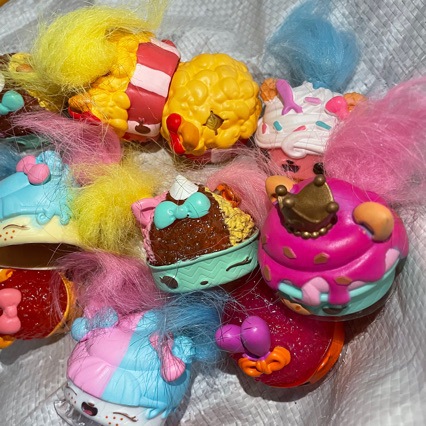 Xianglang Baby Scented Toy Play House Soft Jenga Hollow Headgear Blind Bag Packaging Hair Style