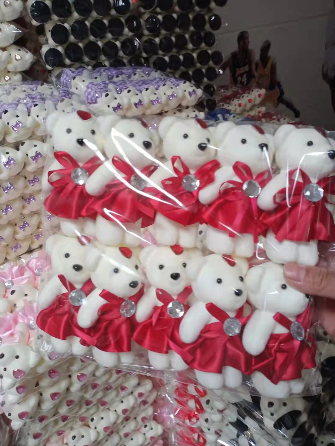 Yiwu Factory Direct Sale Cartoon Foam Diamond Bear Ice Cream Bear Single Soap Flower Material Eps Foam