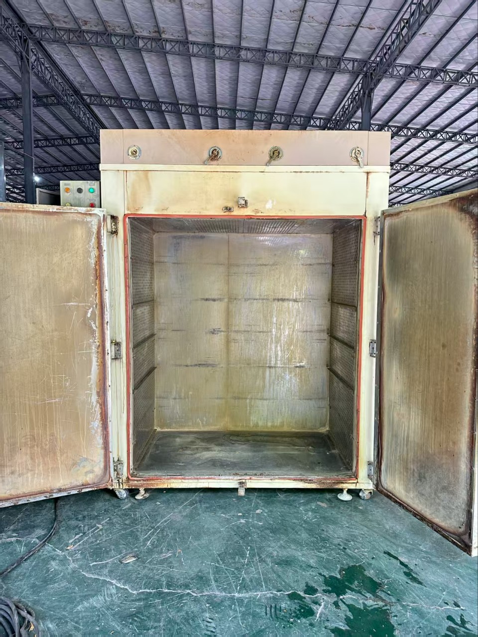 Cheap Price for Second-Hand Double Door Oven Length 150 Width 90 Height 170