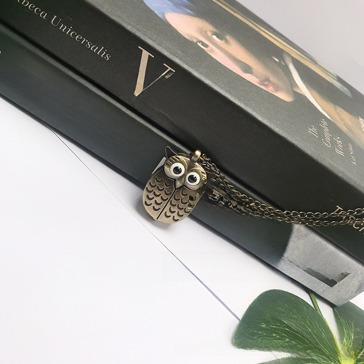 Retro owl pocket watch wings can be opened creative children's necklace watch fashion sweater chain digital quartz watch