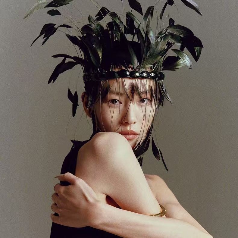 Cover Liu Wen Elle World Fashion Magazine March 2025 Inner Pages Liu Wen Hu Ge Liu Yifei