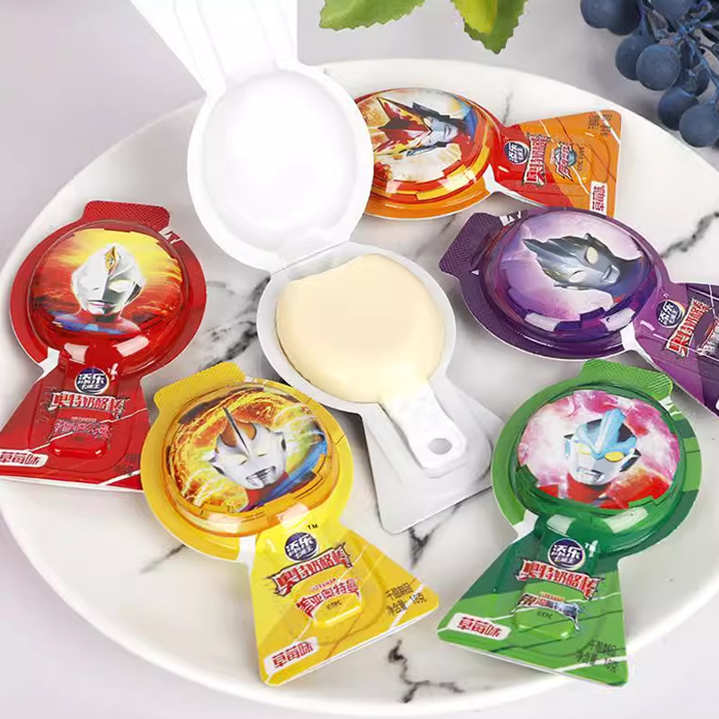 Tianle cartoon King Ultraman cheese stick snack original strawberry flavor quality assurance 9 months cheese products cheese stick