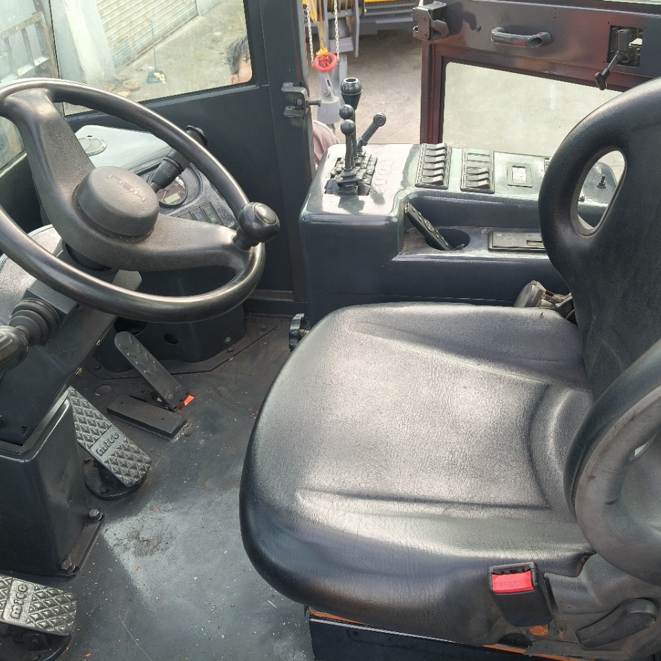 Supply of Large Forklifts Used Heli 25-Ton Forklift (Steel Coil Truck)