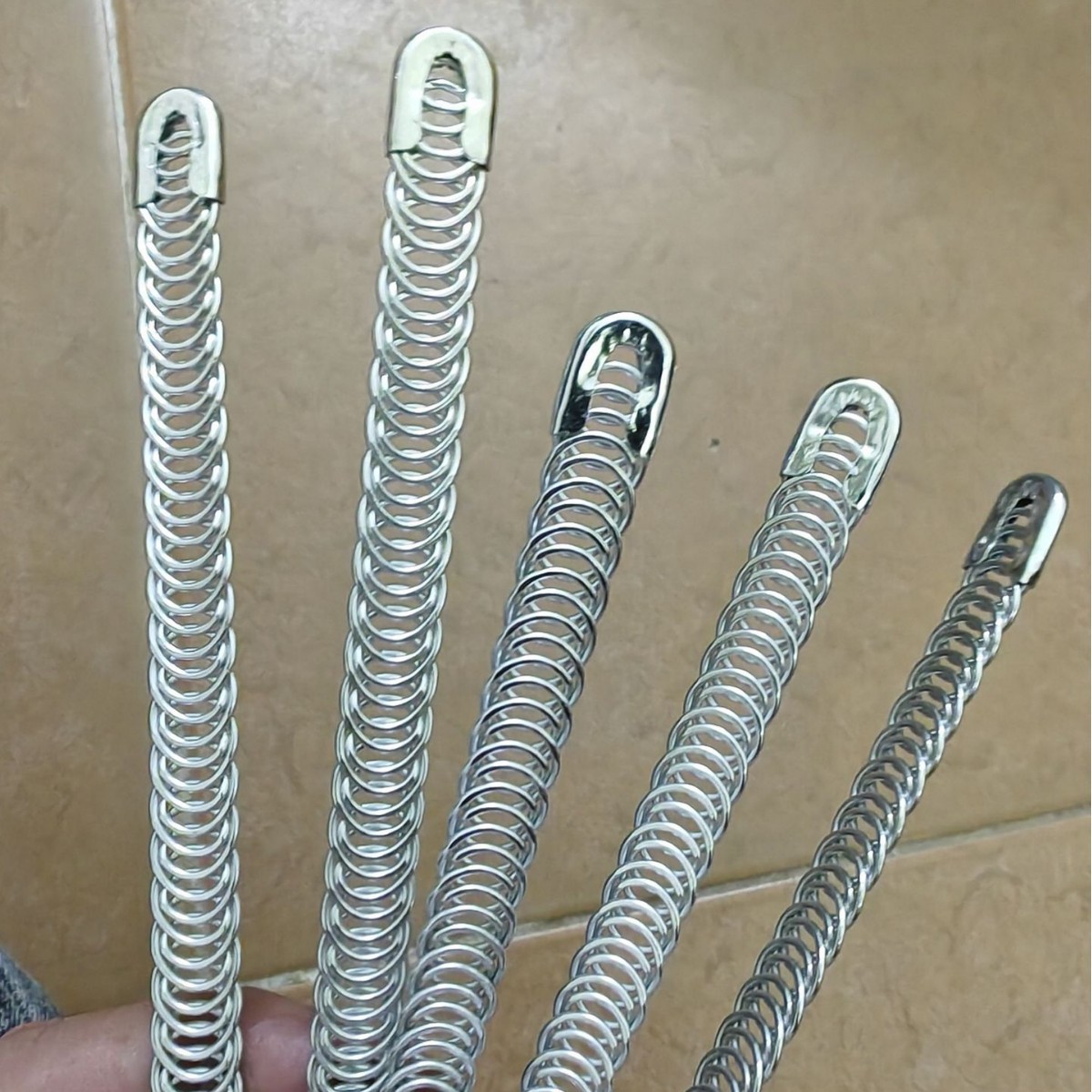 Wholesale Electroplated Fishbone Alloy Spring Strip Steel Bone 1cm Galvanized High-Elastic Metal Support Strip Fish Scale Bone Soft Rivets