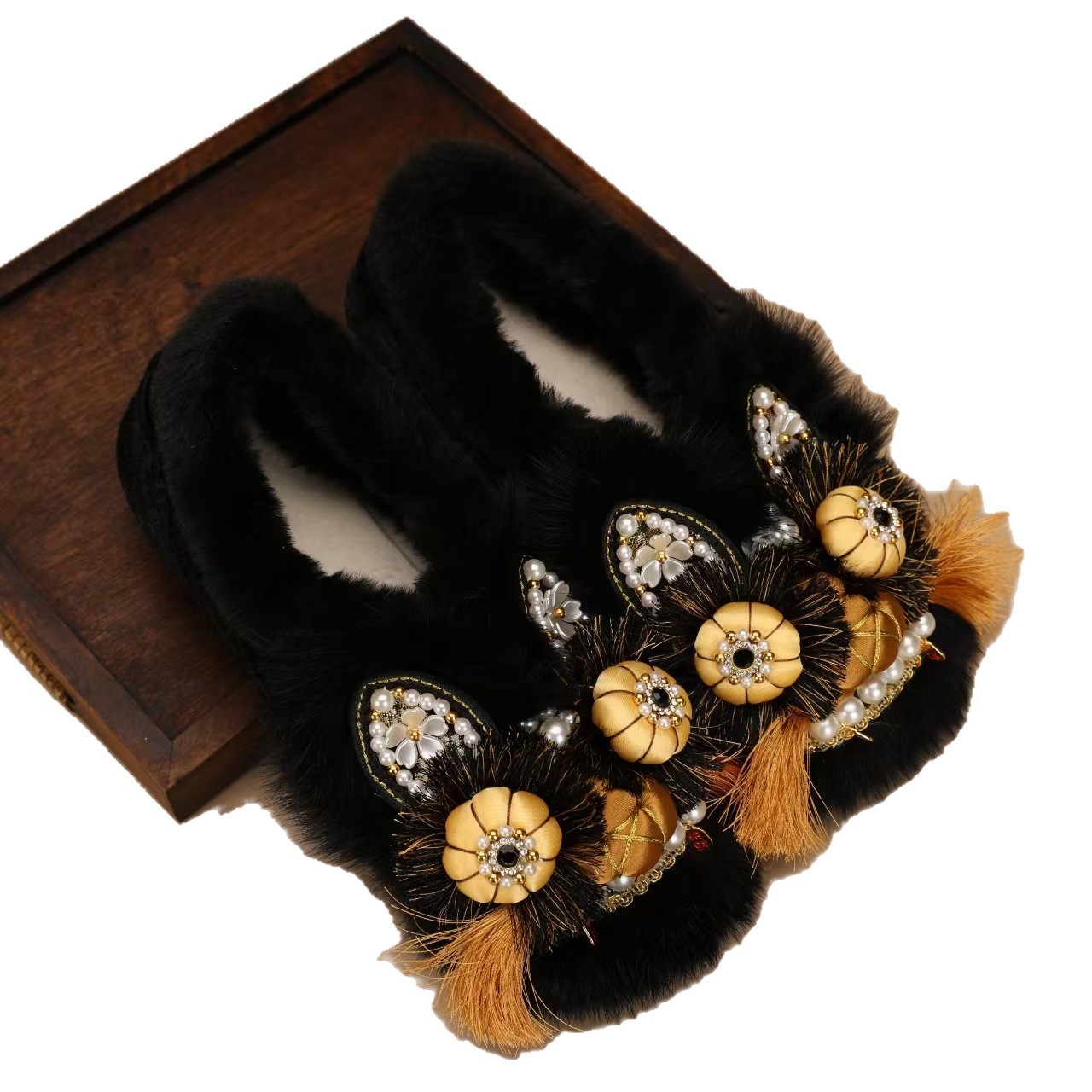 虎头鞋女成人冬季软底居家外穿绿色国风包头复古鞋非遗手工绣花鞋