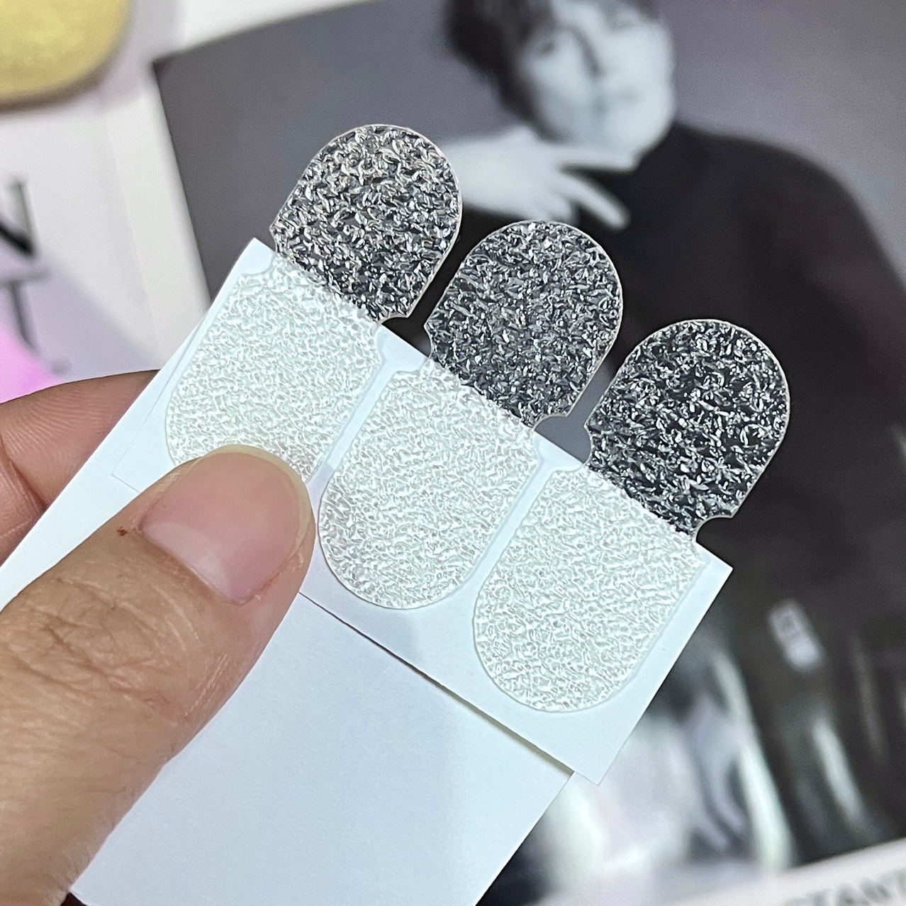 Новые наклейки на уши с высокой прозрачностью и матовой текстурой, с клеевой основой для защиты ушей, широко доступны с хорошей поддержкой