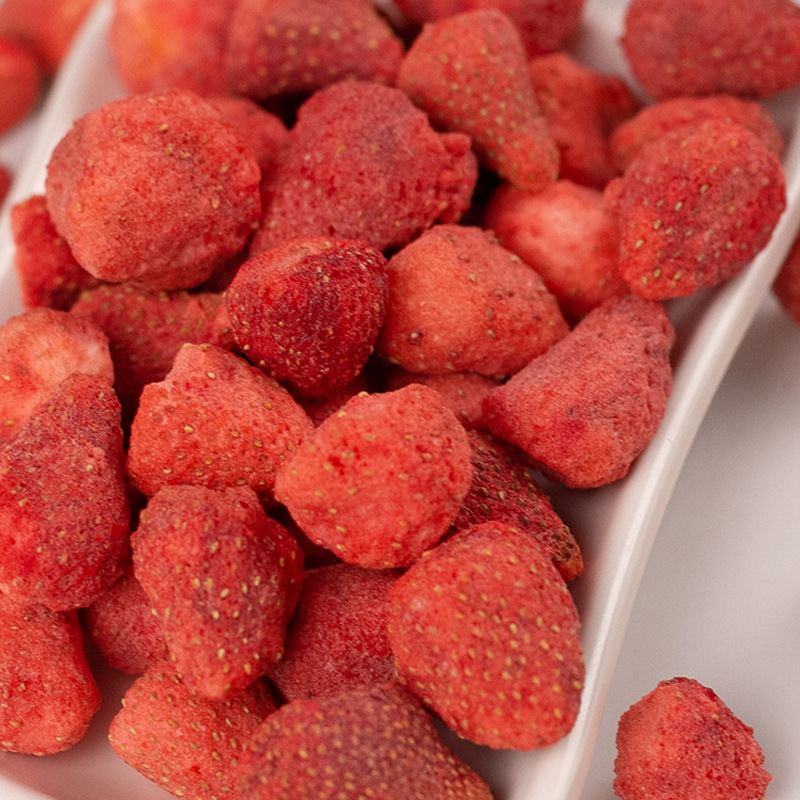 Freeze-Dried Strawberry Crisps, Fruit and Vegetable Crisps, Dehydrated Dried Strawberries, Fd Strawberry Snacks, Whole Dried Strawberries, Freeze-Dried Fruits Wholesale
