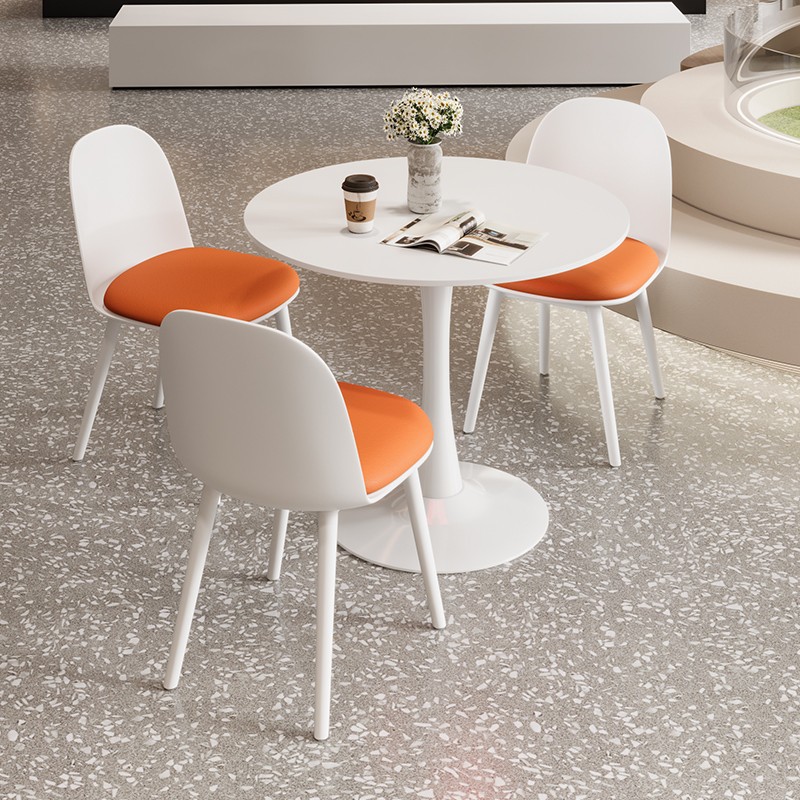 Простой офисный стол для ресепшн и стулья, сочетание стола и стульев для переговоров, зона отдыха в магазине молочного чая, маленький круглый стол для балкона и обеденные стулья
