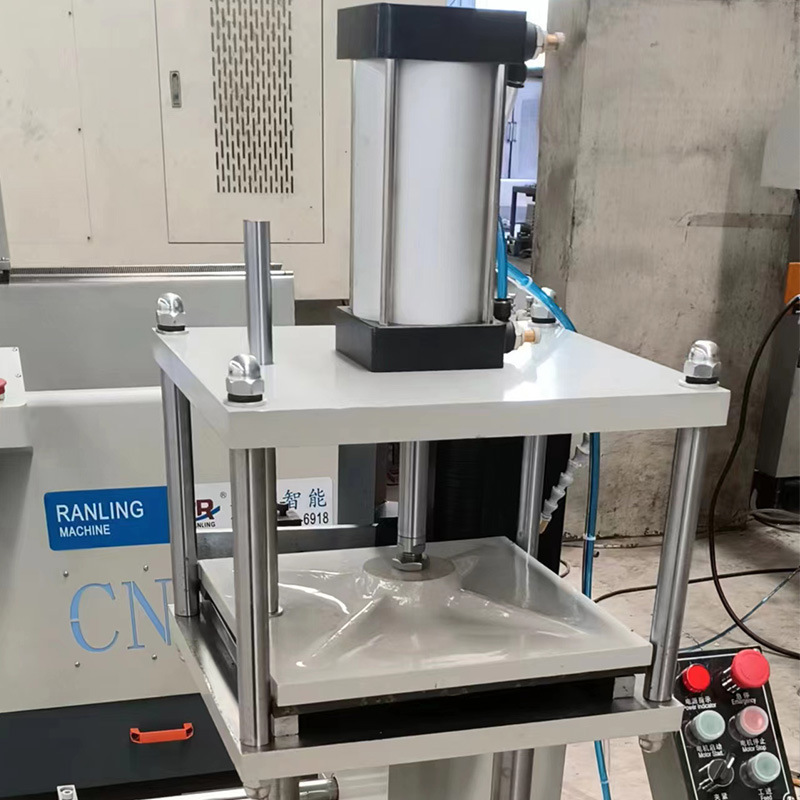 Manufacturer's Aluminum Profile Row End Milling Machine Row End Milling Aluminum Door and Window Row End Milling 200A Row End Milling