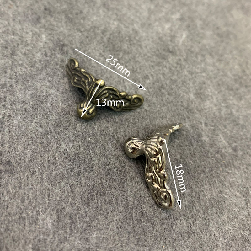 Hardware zinc alloy bottom corner small box paper box wooden box craft box cosmetic box accessories bottom corner small corner