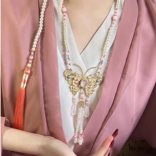 New Chinese Style Pink Butterfly Wreaths Antique Tassel Necklace Vintage Pearl Pendant Horse Face Skirt Hanfu Accessories
