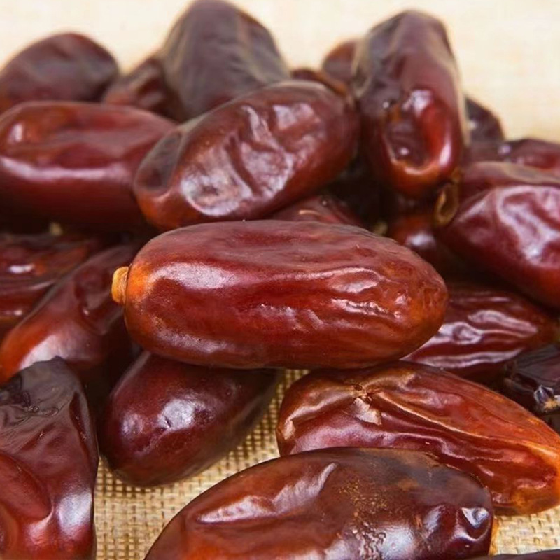 Black Date Manufacturers Wholesale Soft, Glutinous and Sweet Dates Suitable for All Ages. Large-Grained Date Manufacturers Can Deliver Large Quantities of Black Dates on Behalf of Others