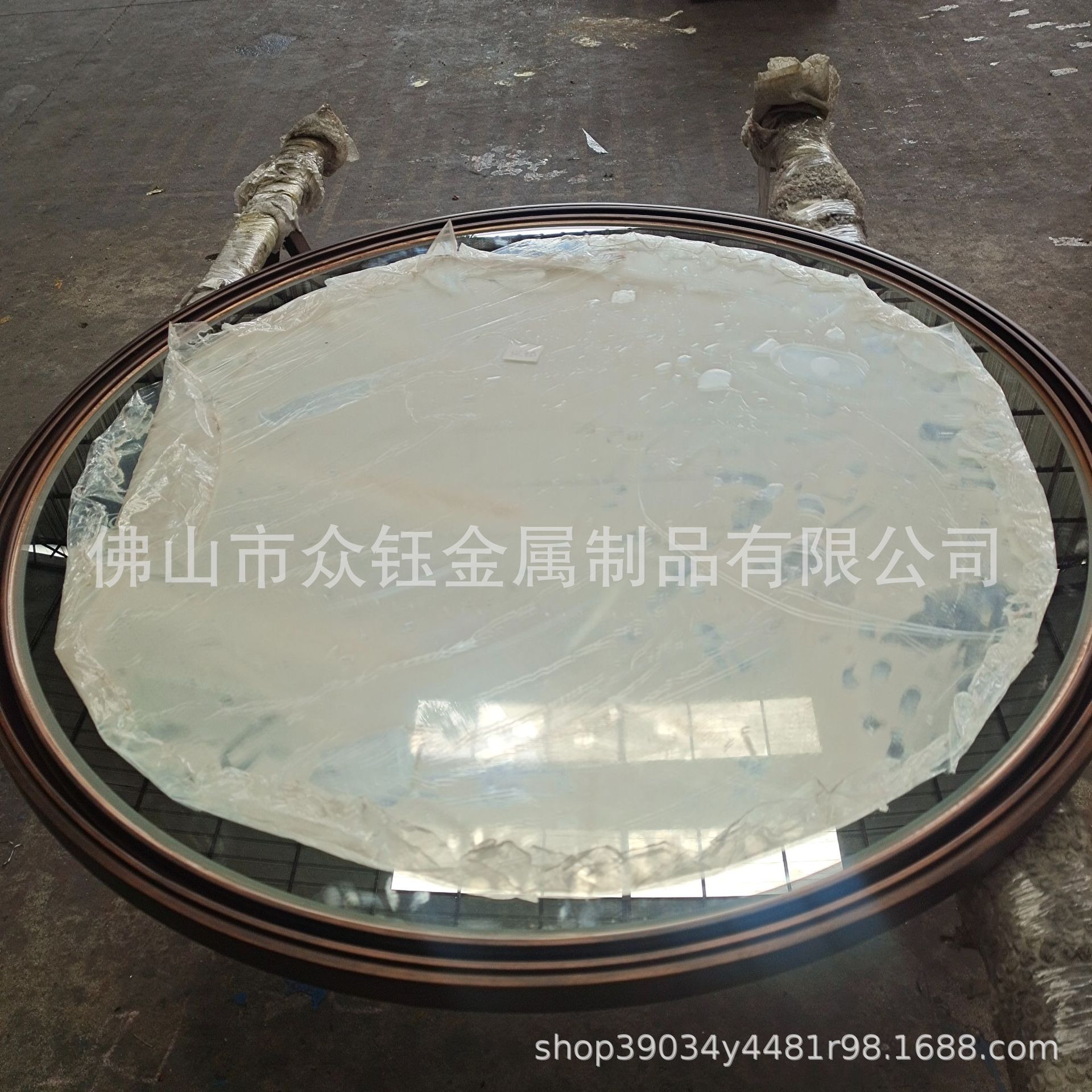 Серебряное зеркало для ванной отеля, художественное стекло, перегородка, металлические декоративные линии, плинтус, полный проект из нержавеющей стали