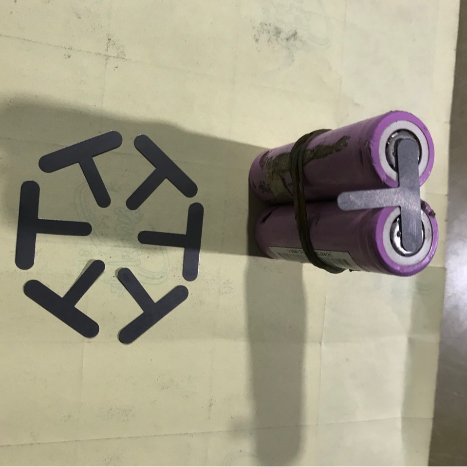 Т-образный никелевый лист 18650, никелированная стальная лента, 0.1 мм толщиной, формованный лист для точечной сварки, высокочистый ультратонкий