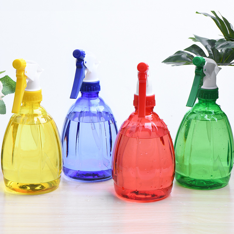 Spray Bottle Hand-Pressed Candy-Colored Watering Can Spray Bottle for Watering Flowers Alcohol Sprayer Plastic Spray Bottle