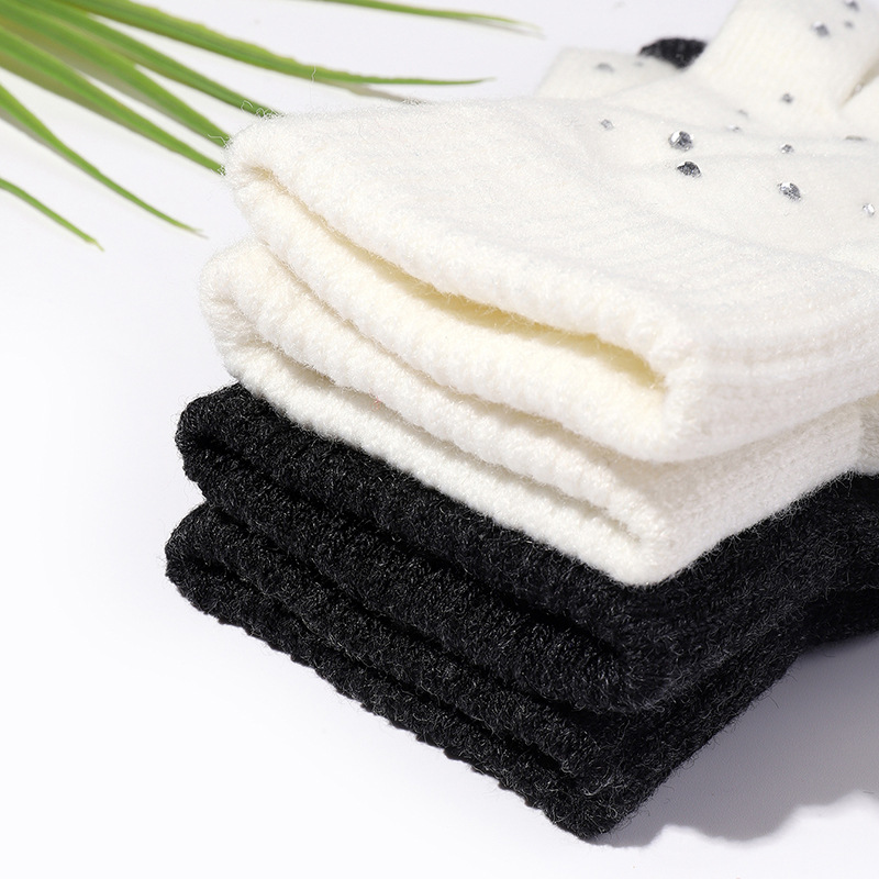 Directly from the Manufacturer, Fashionable Five-Finger Rhinestone Gloves in Stock, Skating Non-Slip Knitted Thickened Warm Gloves for Men and Women to Protect Against the Cold