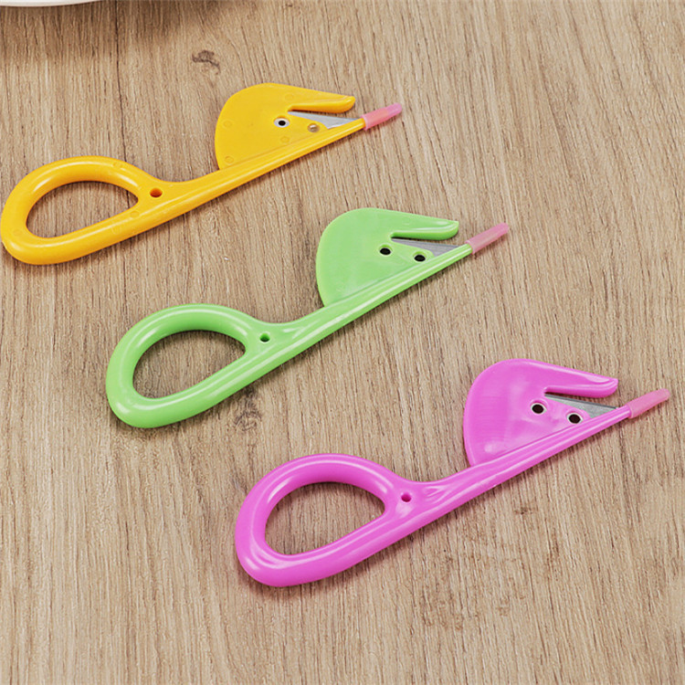 Manufacturer Wholesale Creative New Kitchen Multifunctional Chicken Intestine Threading Tool Practical Universal Duck Intestine Threading Scissors
