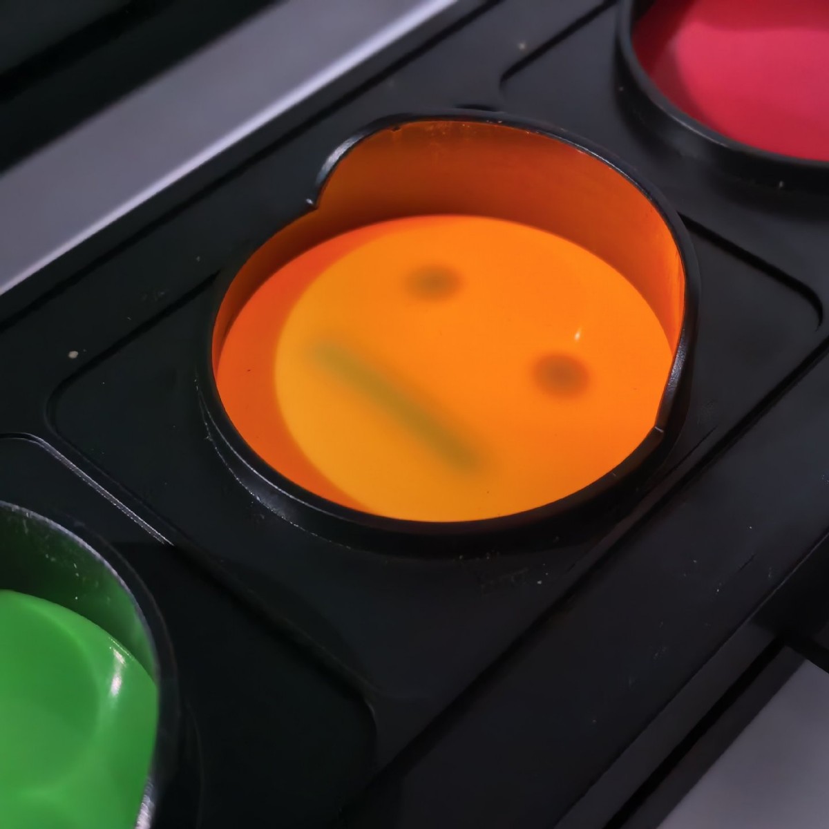 Cross-Border New Product, Social Signal Light Social Traffic Light Signal Light