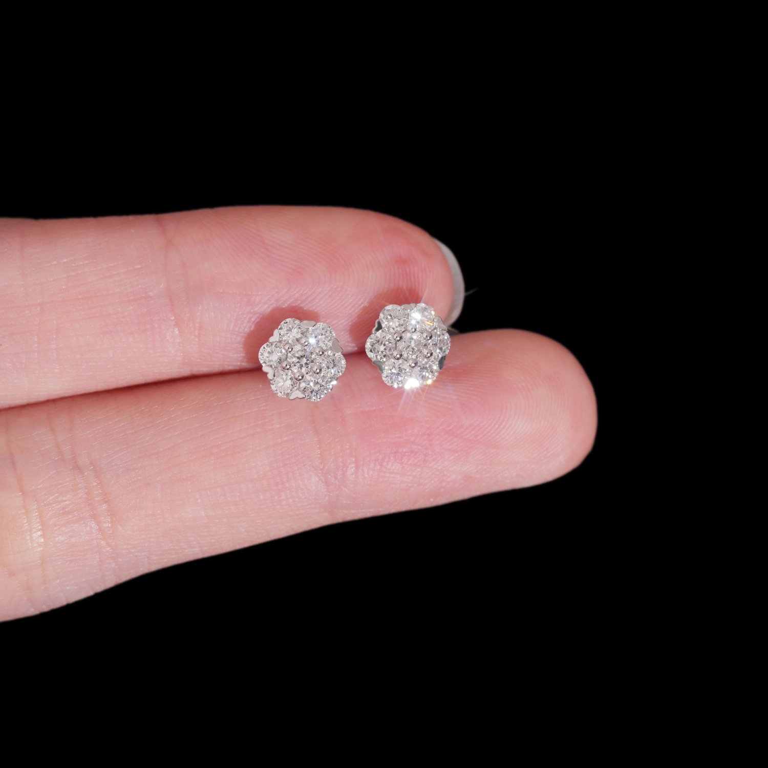 Cross-Border New Flower-Shaped 7mm Hip-Hop Earrings S925 Silver Inlaid Laboratory-Grown Diamond Niche Earrings 1755 Direct Supply