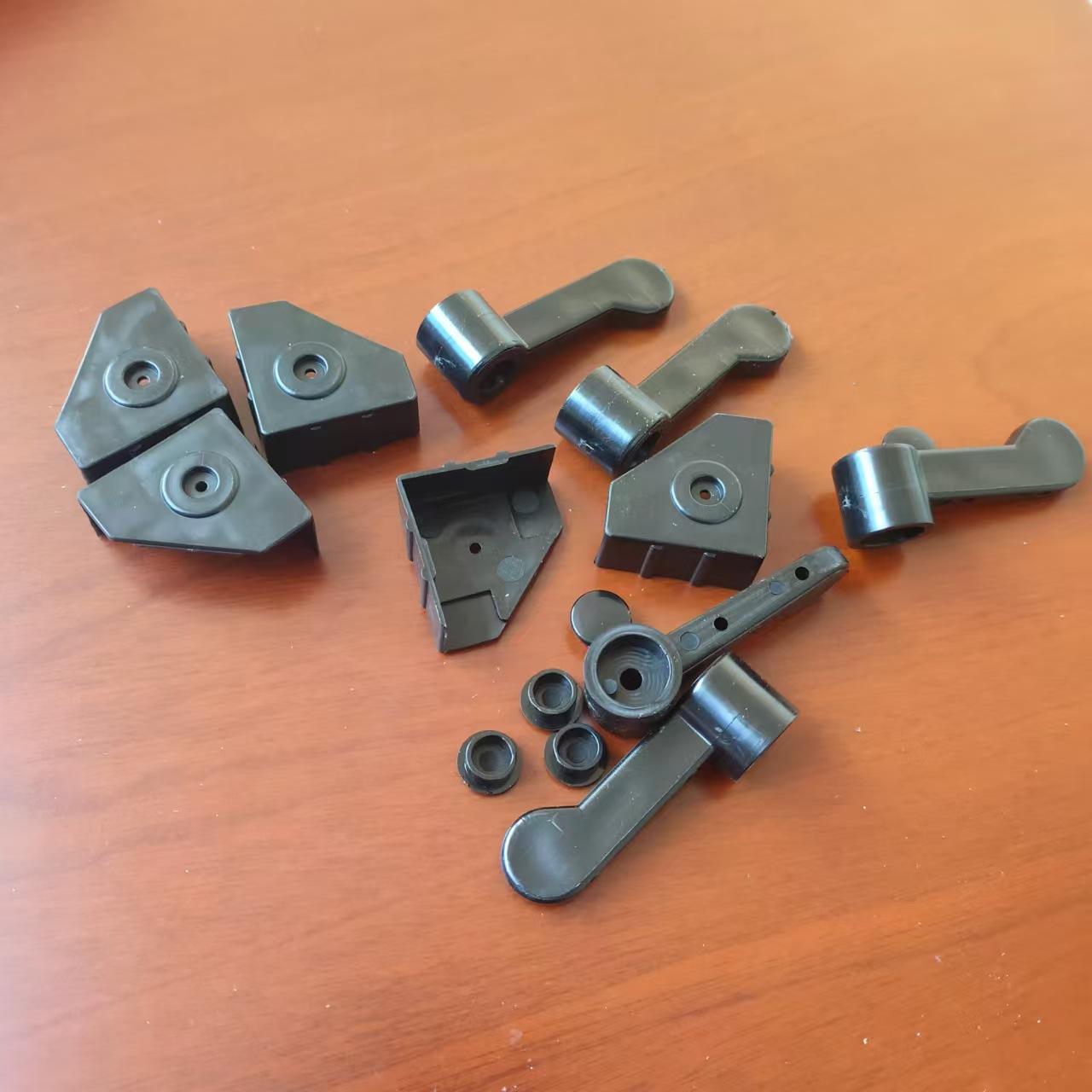 Ready-Made Plastic Handles, Insulated Box Accessories, Polypropylene Plastic Corner Protectors, Plastic Products, Injection Molding Processing, Plastic Parts