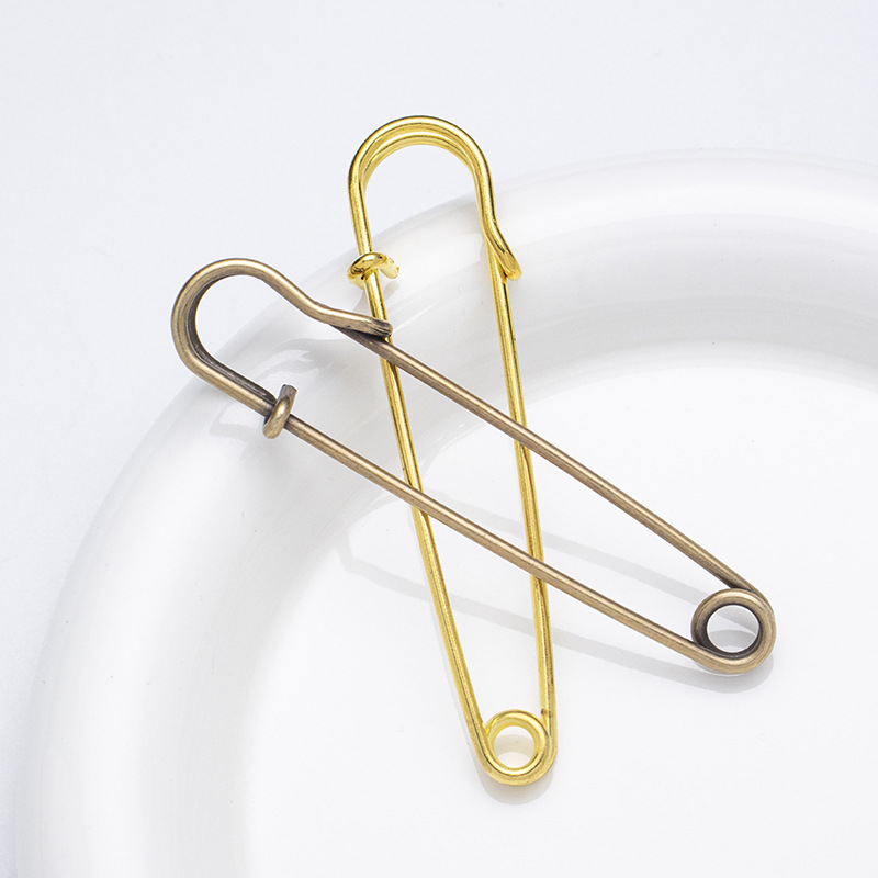 Manufacturer's Simple Large Buckle Clothing Luggage Carpet Pin Iron Material Buckle Pin Sweater Shawl Simple Decorative Brooch