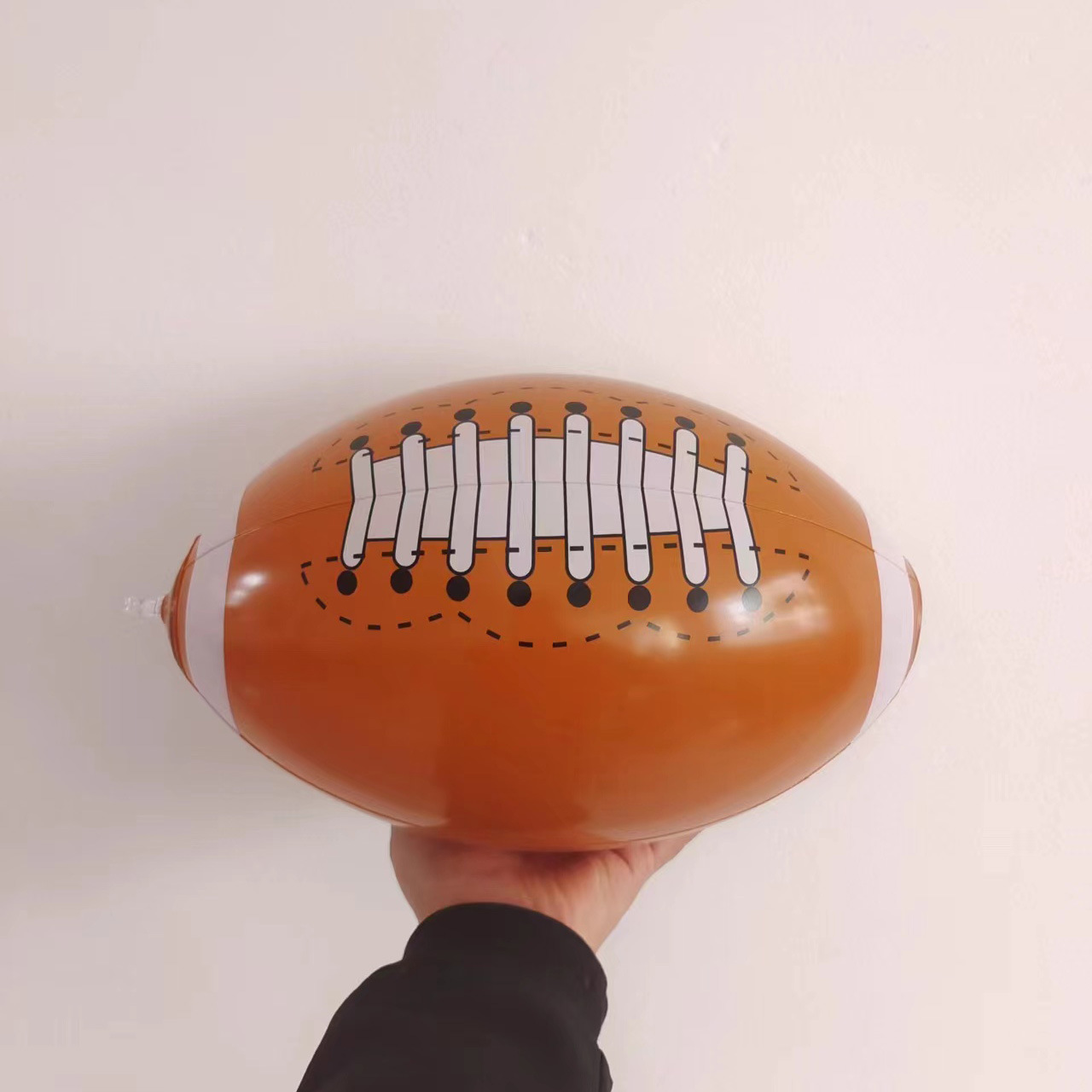 Beach PVC inflatable rugby Entertainment Interactive rugby children outdoor water beach toy Rugby