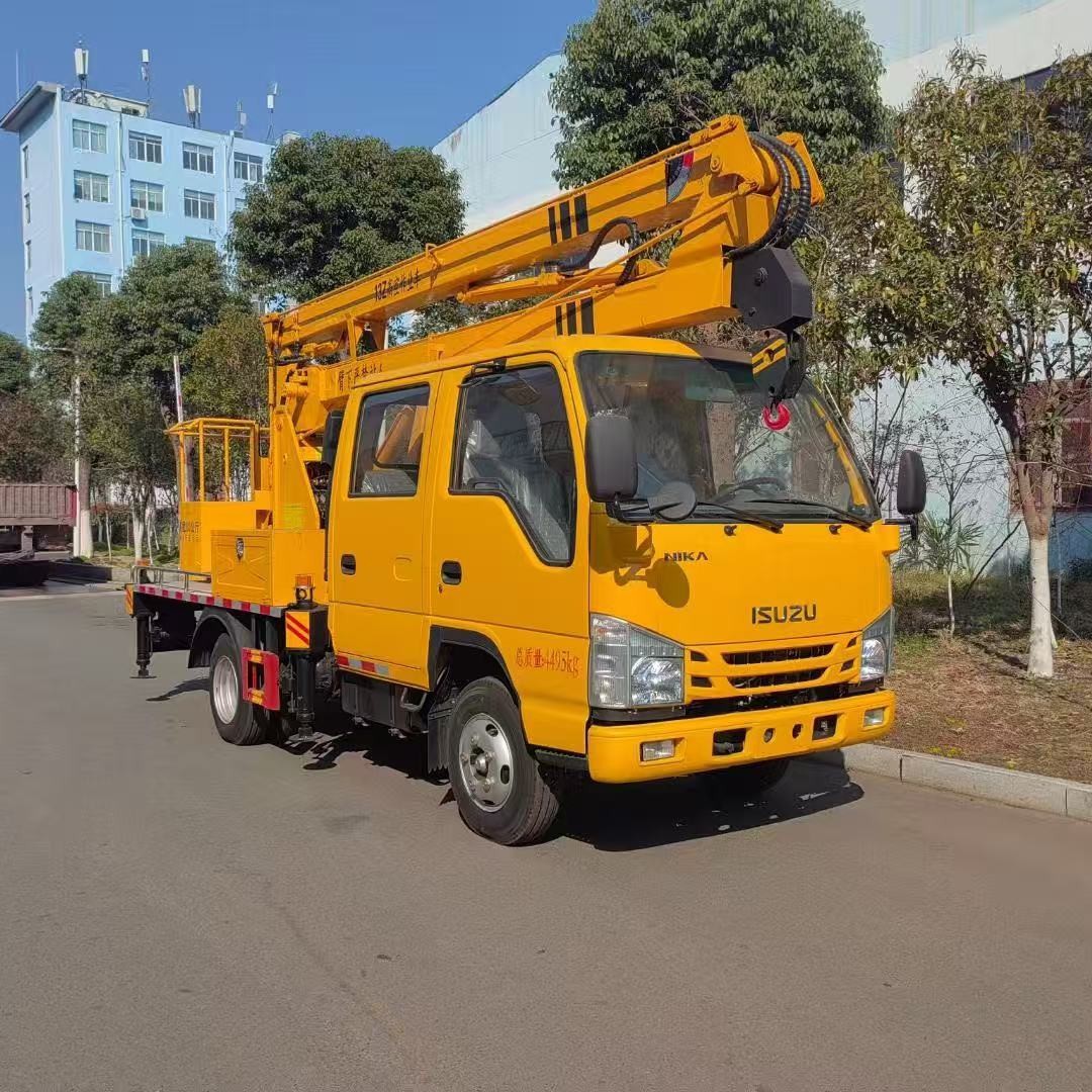 Qingling Isuzu 17.5m Aerial Work Vehicle Isuzu 115Hp Foldableing Arm Aerial Work Platform