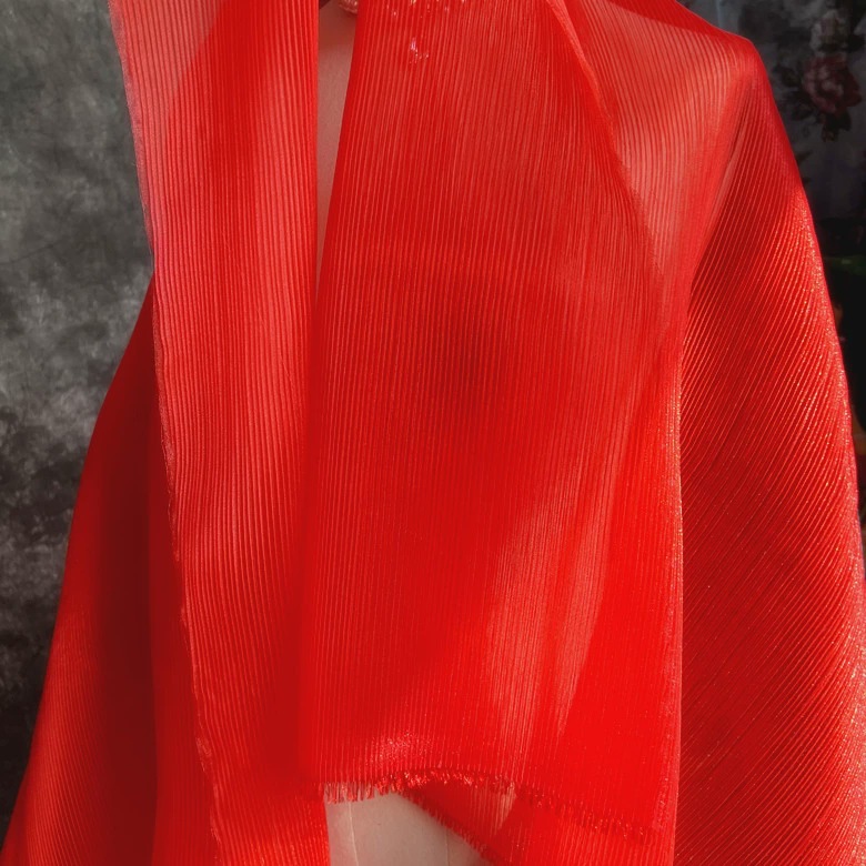 Pearlescent yarn bright pleated yarn stiff styling organza fabric pleated wedding dress crisp pleated fabric fabric wedding