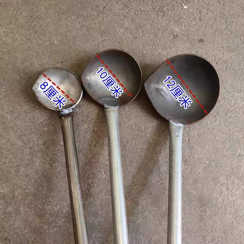 Aluminum water spoon with handle iron spoon scooping aluminum spoon sampling spoon beating spoon furnace slag spoon die casting scooping aluminum water spoon