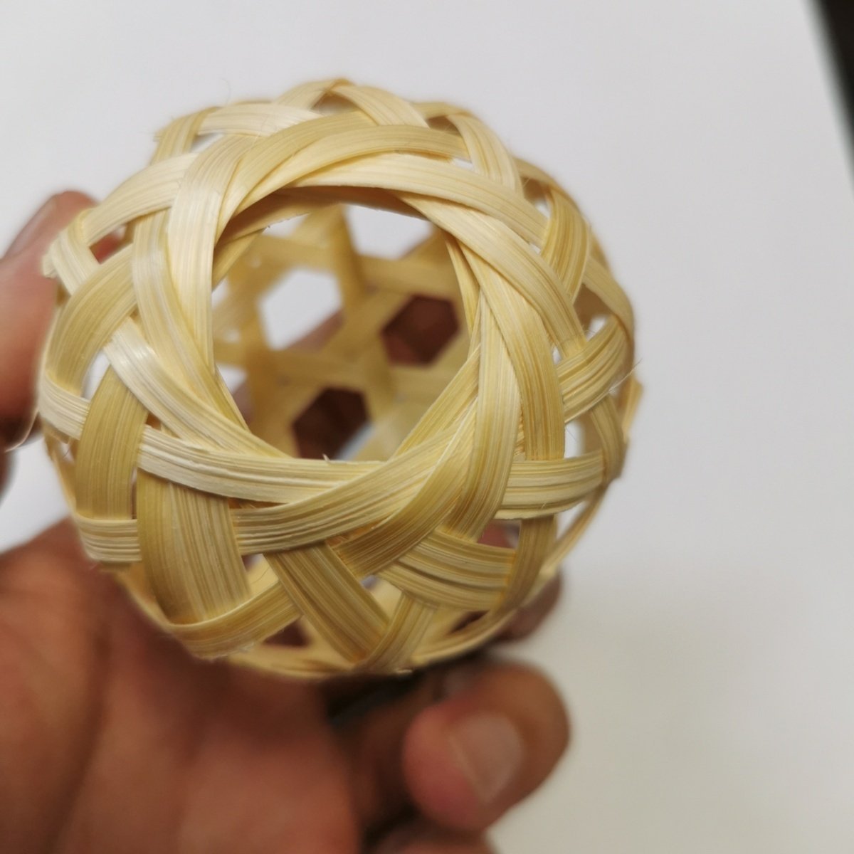 Purely Hand-Woven Small Lanterns, Mini Cut Out Lampshades, Bamboo Long Lanterns, Internet Celebrity Chaoshan Wholesale Decorative Pendants