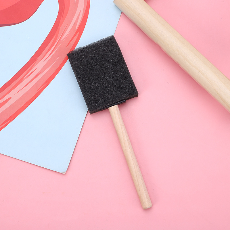 Supply 1-4 inch wooden handle black sponge brush 4 wooden handle black sponge brush children's DIY graffiti painting sponge brush