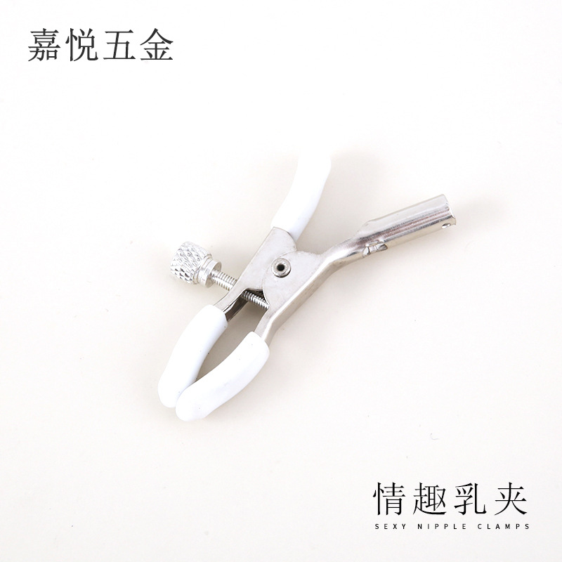Manufacturer Sells Adult Products Flirting Clips, Hot-Selling Black Needle-Shaped Female Utensils, Powerful Breast Clips, Breast Clips