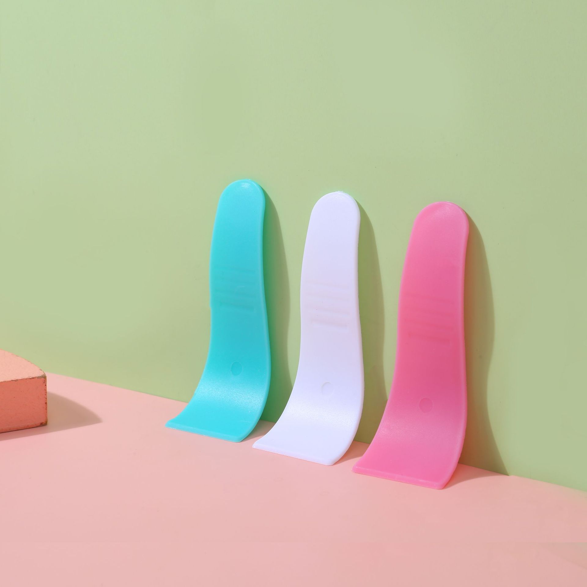 Special PP Plastic Hair Removal Cream Auxiliary Tool for Hair Removal Scraper Arm Hair Removal Scraper Wholesale LOGO