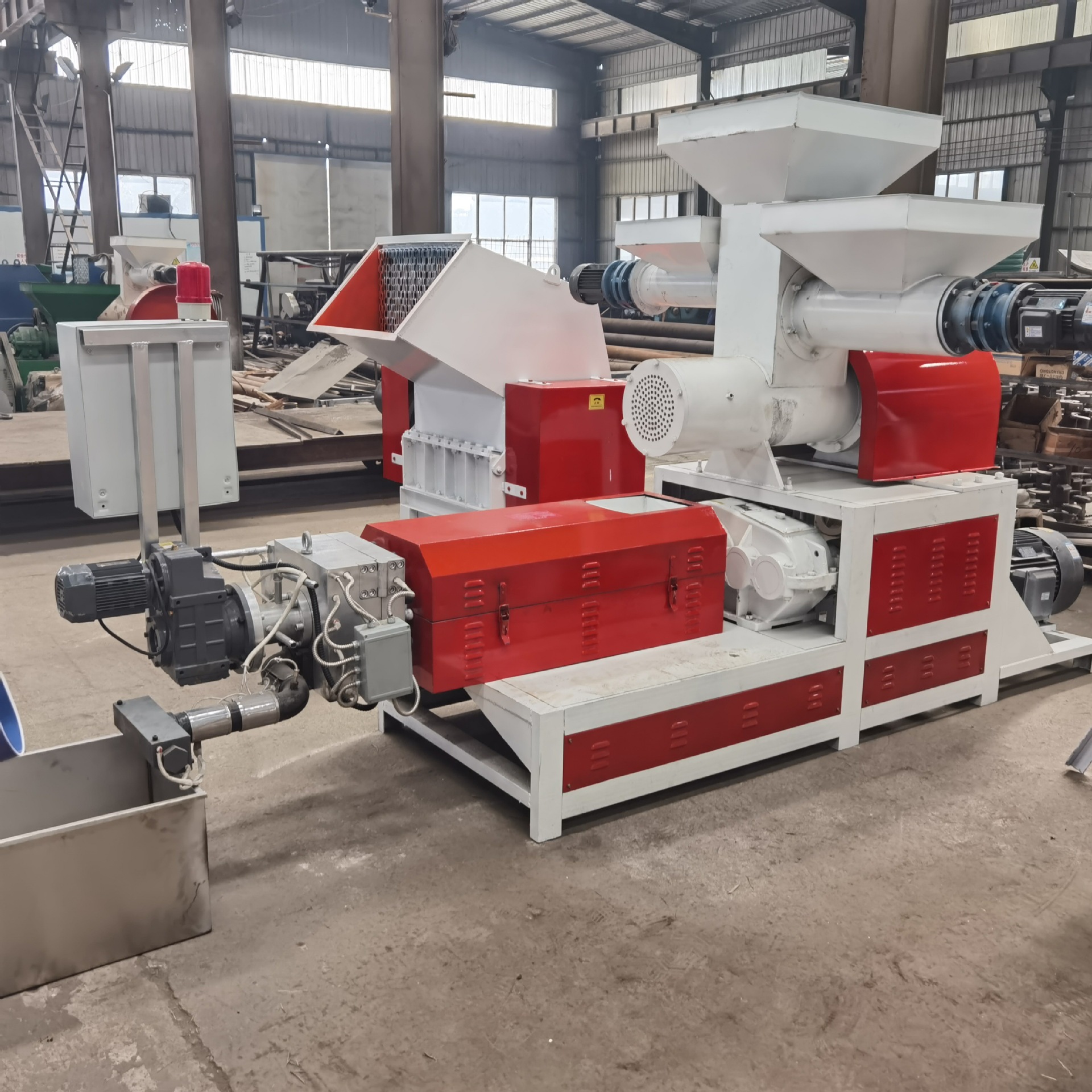 Гранулятор отходов перлового хлопка Пена Eps Упаковка для быстрого питания Холодно-прессованная горячая расплавная производственная линия грануляции