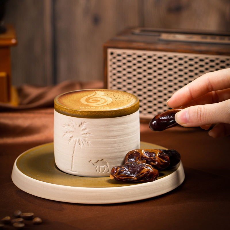 Middle East stoneware espresso cup creative ceramic hand-in-hand gift desert camel cup with FCM detection can be sent on behalf