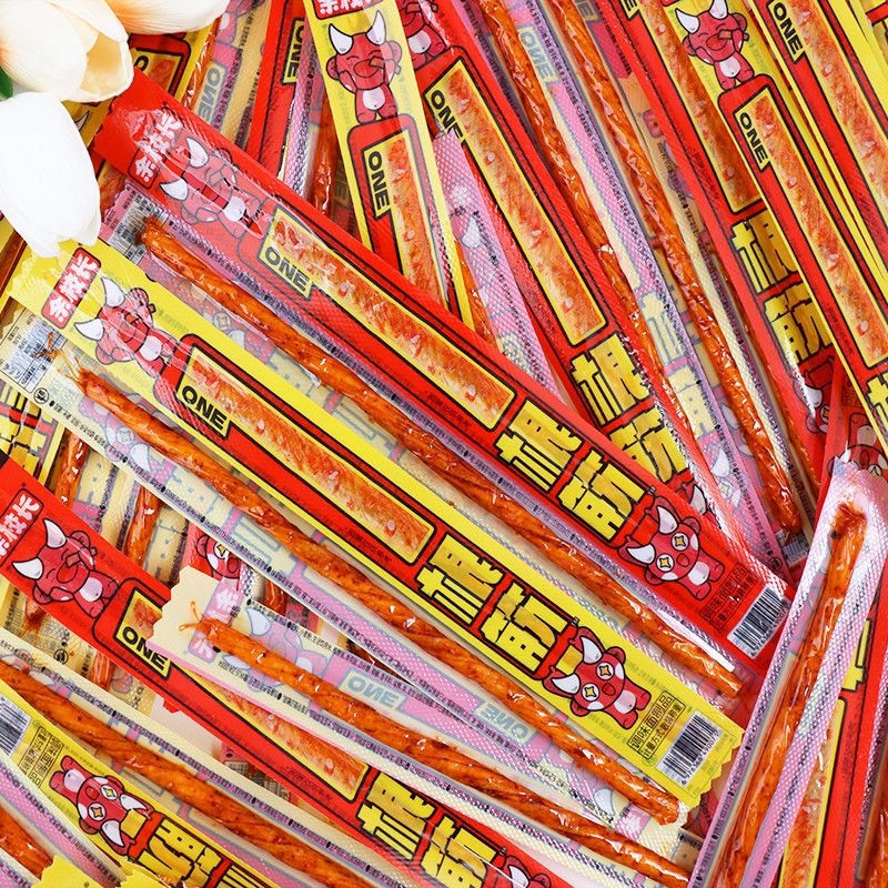 Internet celebrity snacks one tendon beef tendon spicy strip leisure food snack super long spicy snacks full box wholesale and retail