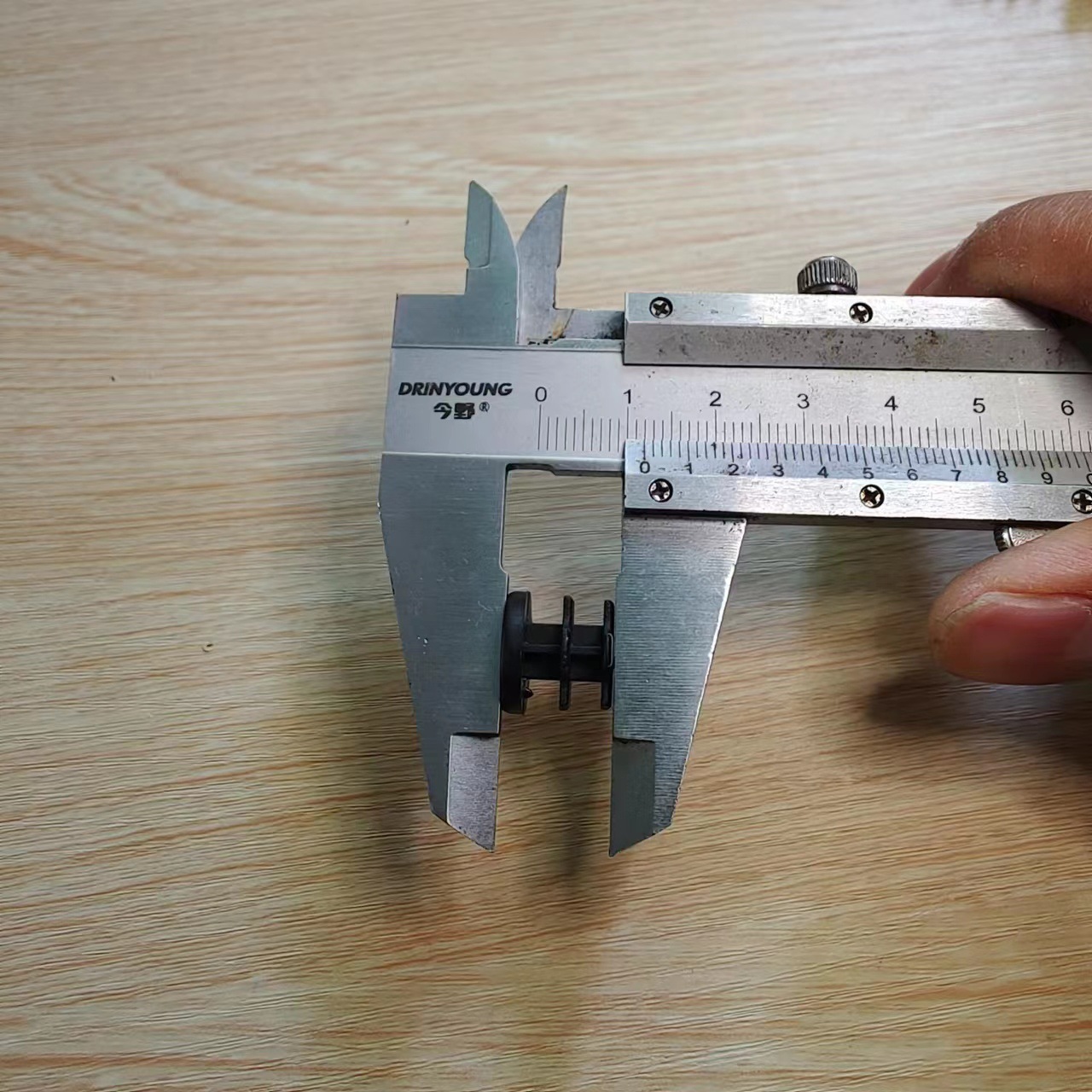 Hot sale 13MM round pipe plug 13mm round rubber plug 13mm round pipe plastic plug 13mm round seal