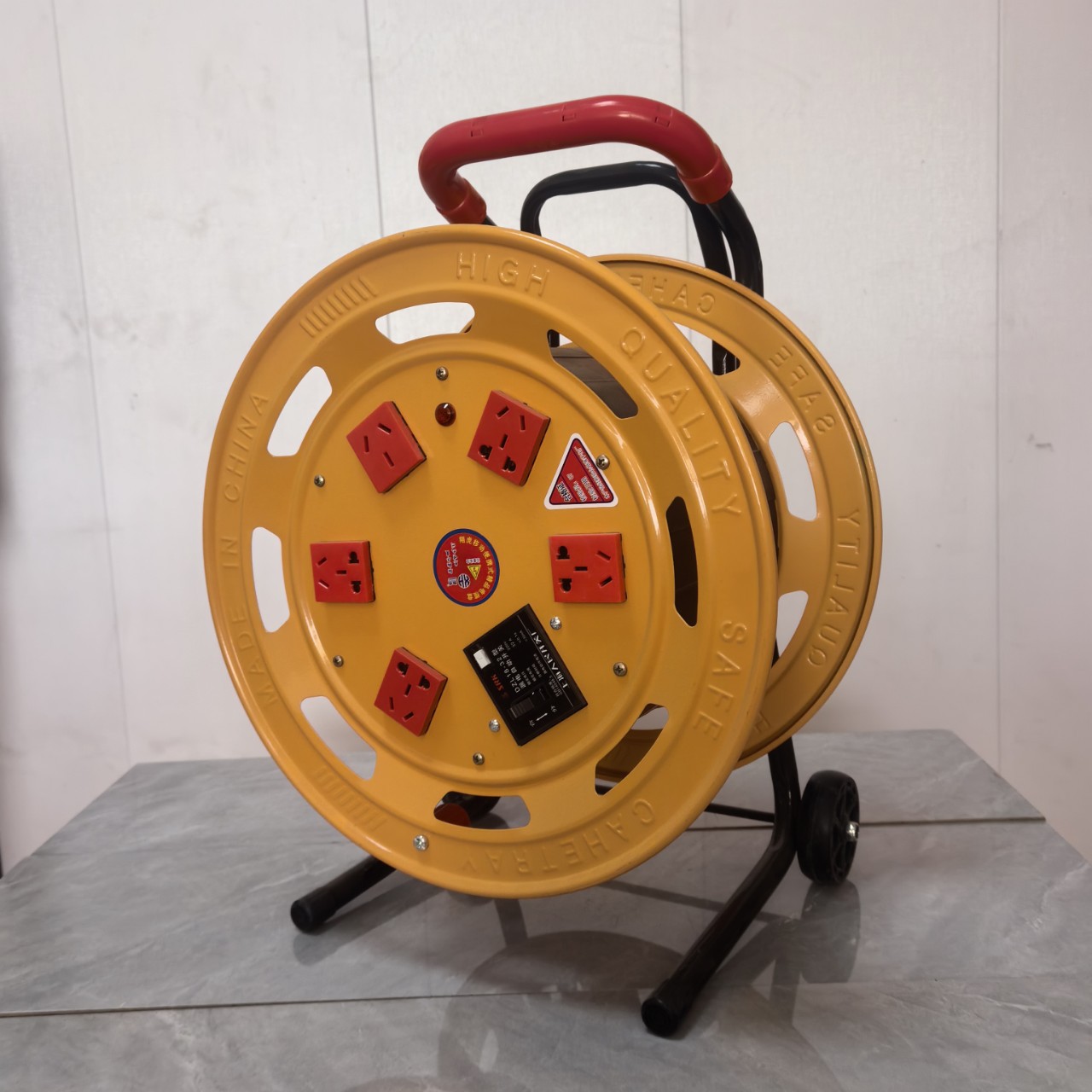 Cable reel can be wired