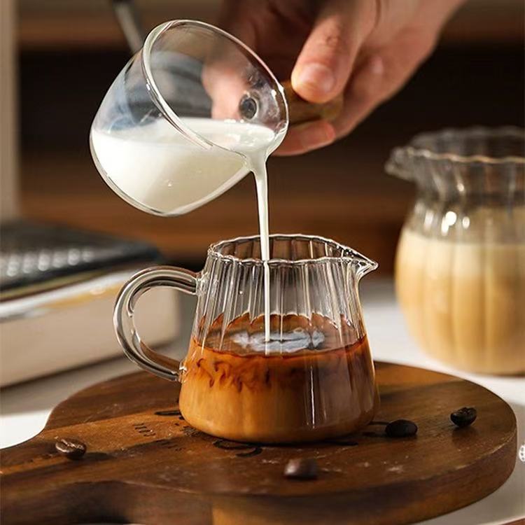 Italian-Style Small Milk Cup, Espresso Mini Milk Jug, Heat-Resistant Glass Latte Cup, Double-Spout Small Milk Cup, High-Temperature Resistant Glass
