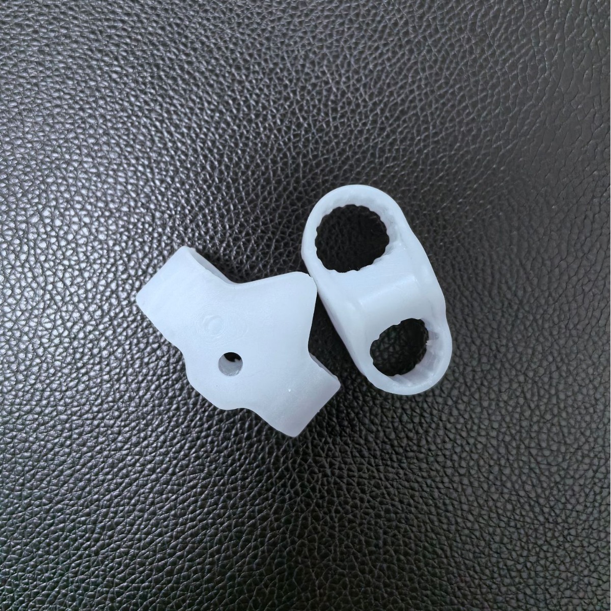 Toe White Protective Cover Elastic Separator Men's and Women's Clip Foot-everting Five Toes Silicone Orthotic Toe Splitter