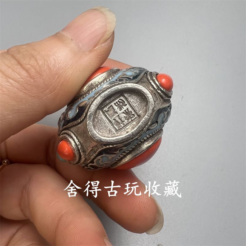 Special Snuff Bottle Collection, Alloy Copper Collection, Inlaid Gilt to Create Internal Painting, Cloisonné Smoking Set, Xizang Gems