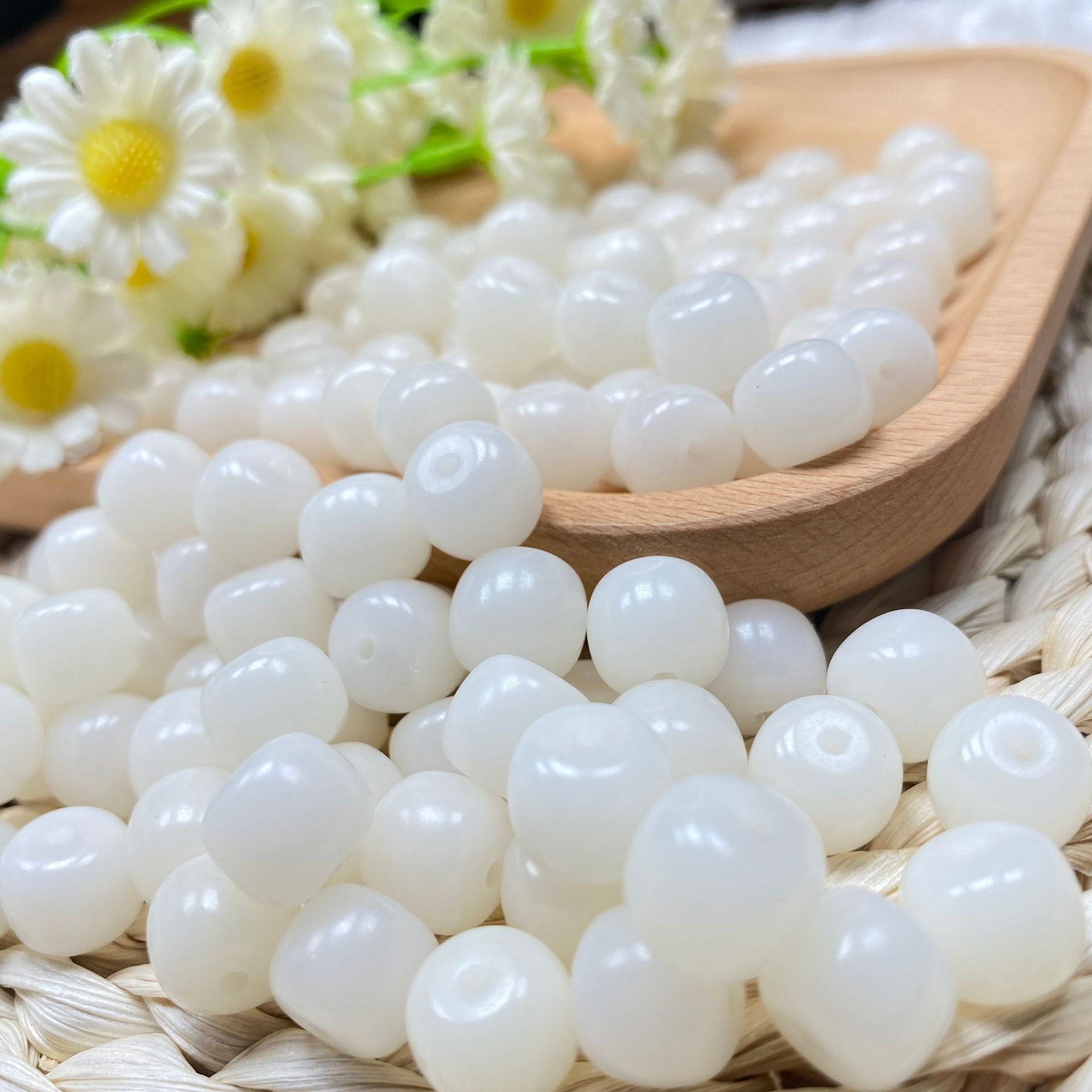 Natural white jade bodhi round beads barrel beads straight cut apple beads beads beads beads semi-finished loose beads accessories jewelry wholesale