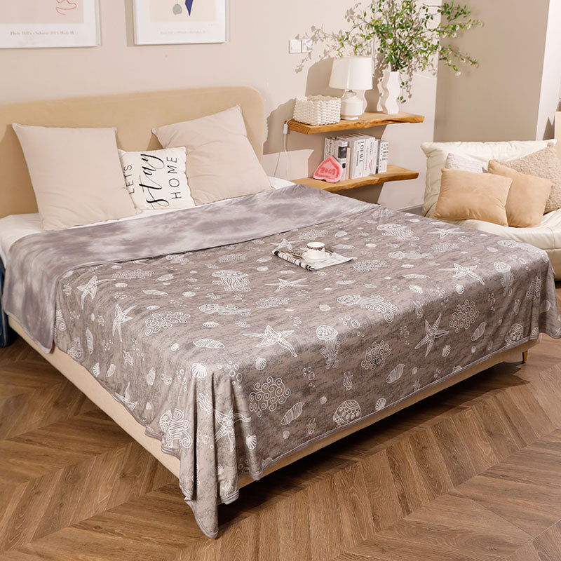 Cross-border Amazon special for cool printing double-sided talk Ice Silk fabric air conditioning blanket machine washable factory direct supply