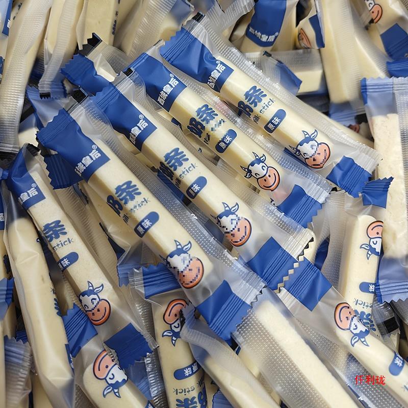 Xinjiang Queen of the Western Regions Milk Cheese Sticks Original Yogurt Flavor Popular Children's Dry Chewable Snacks