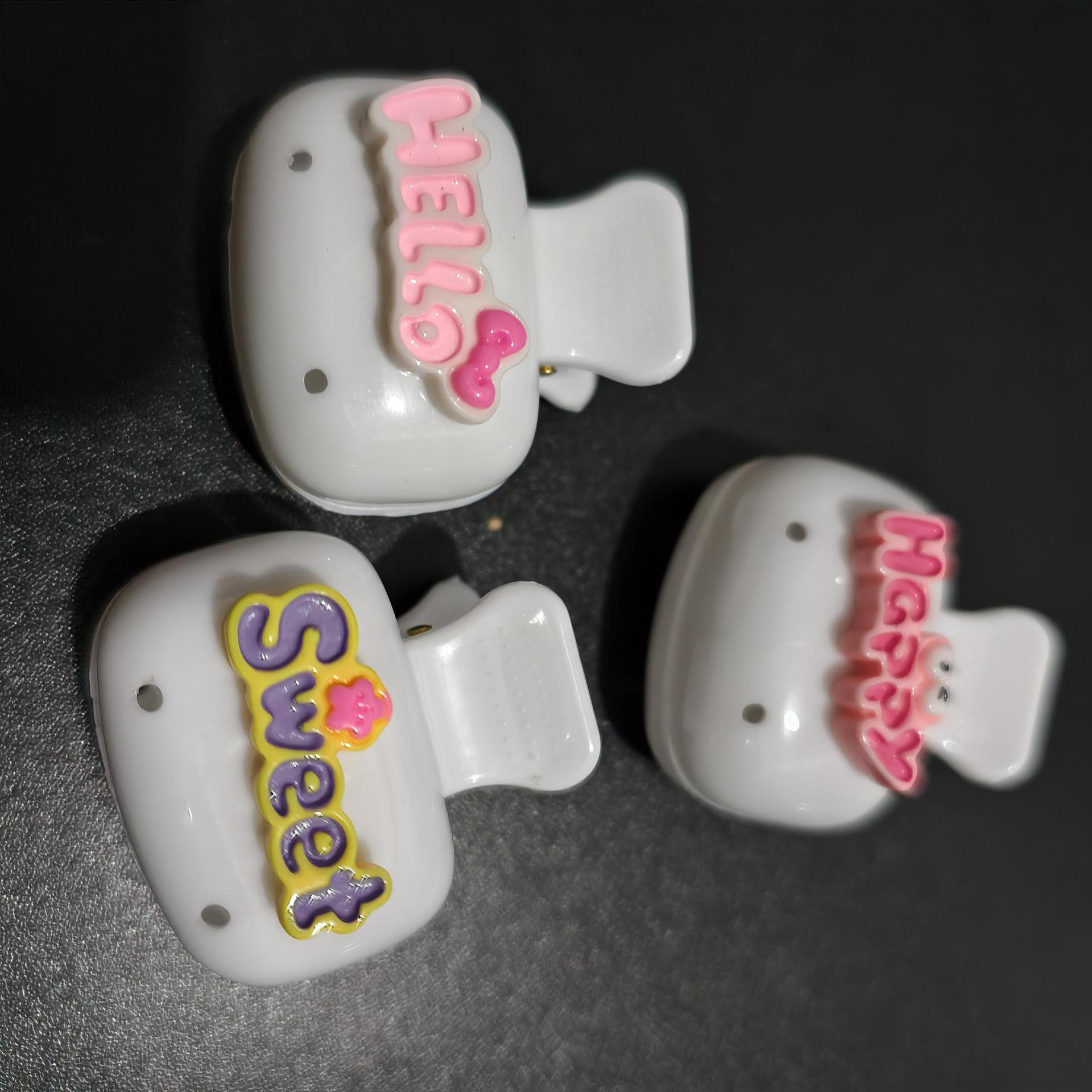 Reusable Toothbrush Storage Clip Travel Portable Essential Toothbrush Protective Cover Toothbrush Mini Storage Box