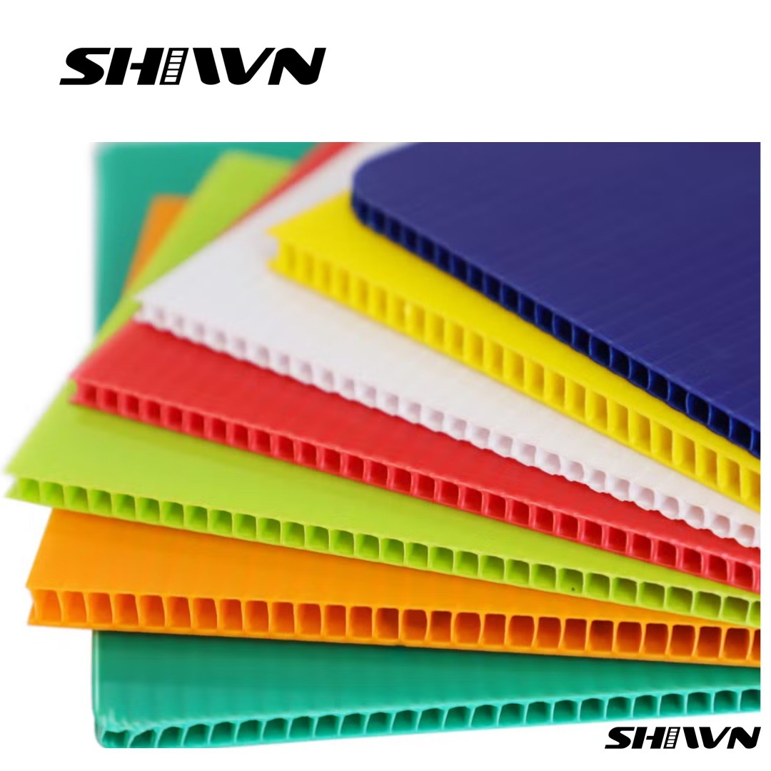 Pp Hollow Board in Stock, Calcium-Plastic Board, Flame-Retardant Wantong Board, Plastic Corrugated Board, Nursing Screen, Waterproof Hollow Board