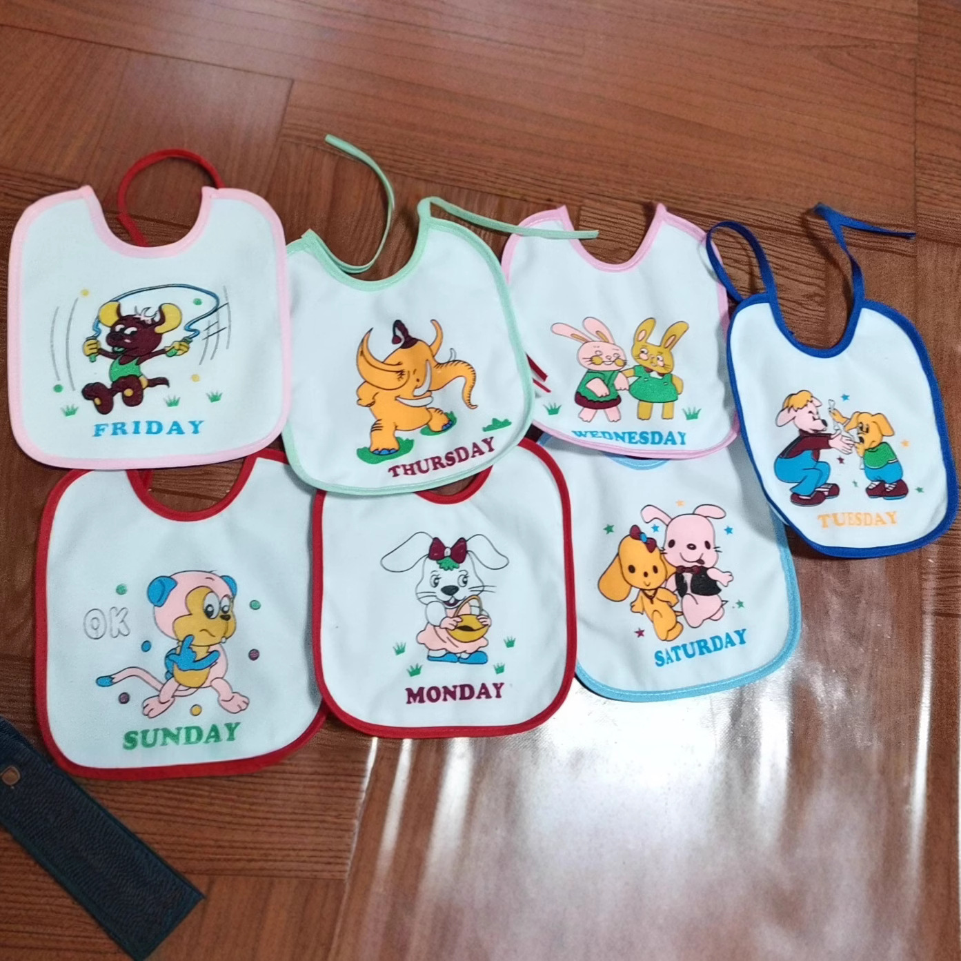 Foreign trade baby bib waterproof week bib