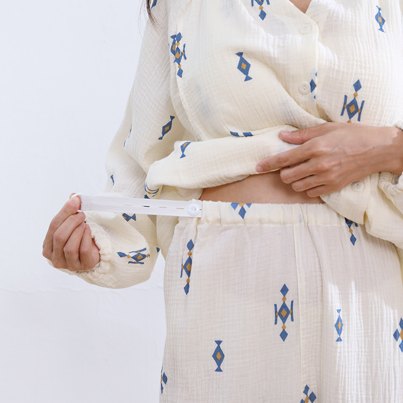 A variety of monthly clothing Japanese simple postpartum cotton pajamas for pregnant women in spring and autumn pregnant women breastfeeding suit